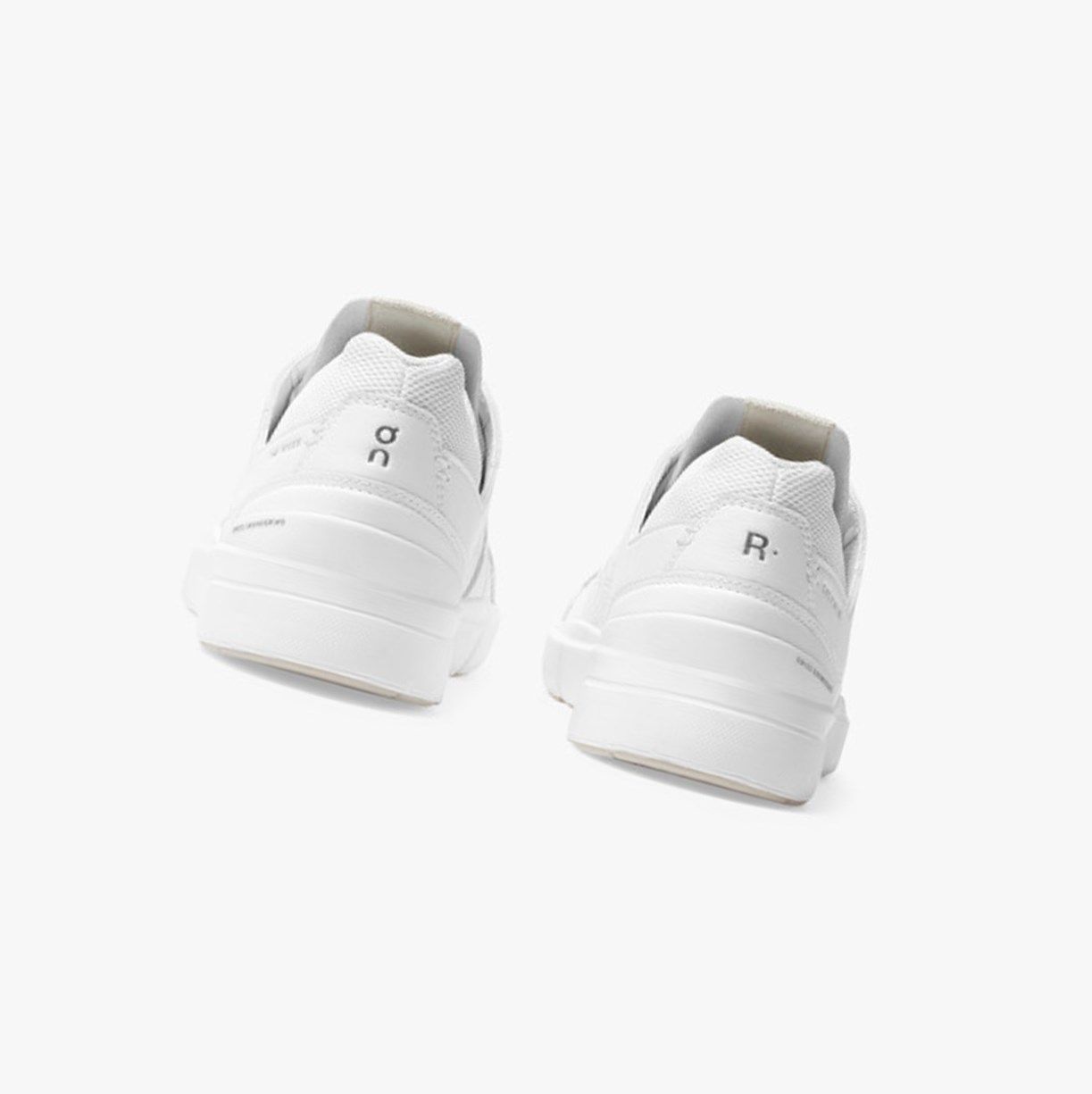 On The Roger Clubhouse White | MRUPYS-580